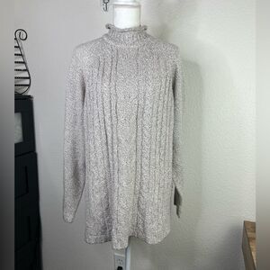Vintage Carolyn Taylor almond turtle neck sweater